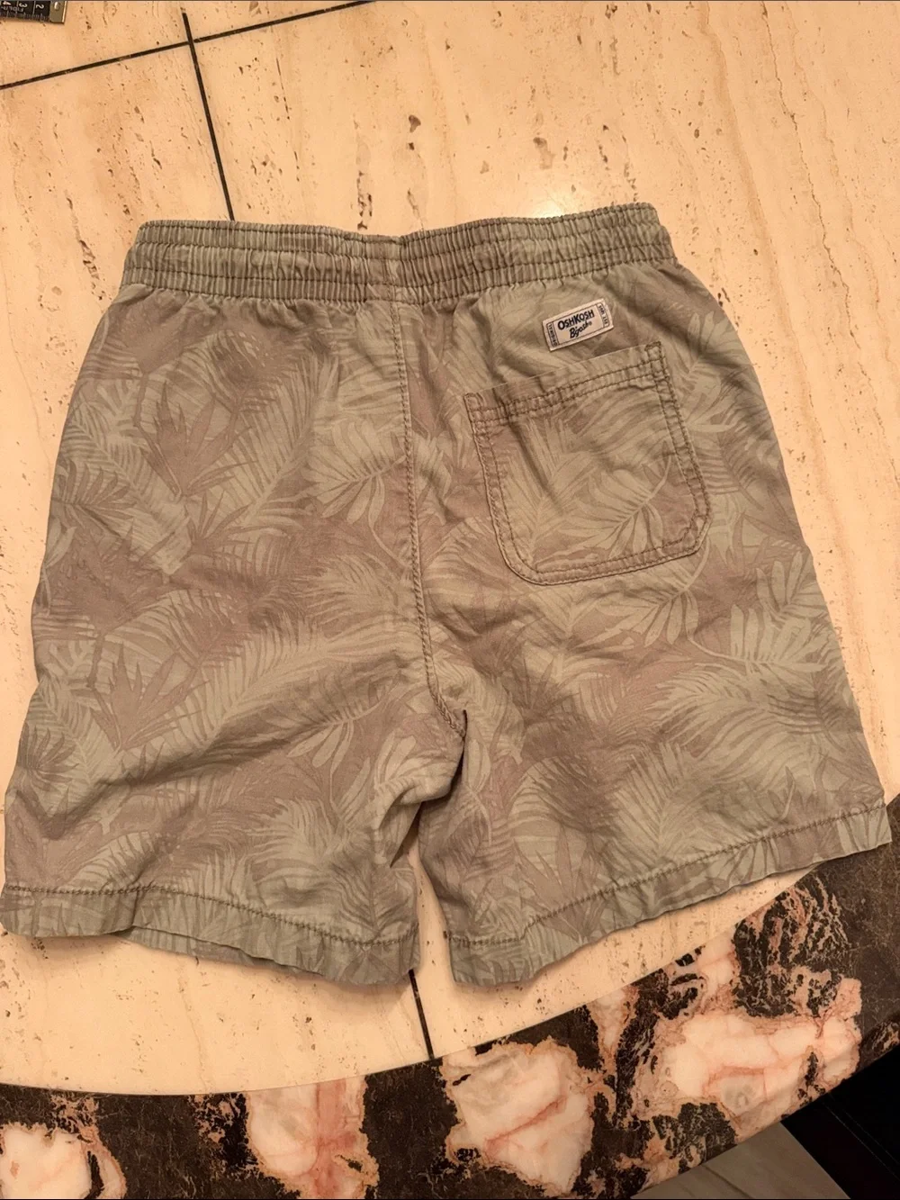 OshKosh B'gosh 100% Cotton Light Green Leaf Print Elastic Waist Shorts